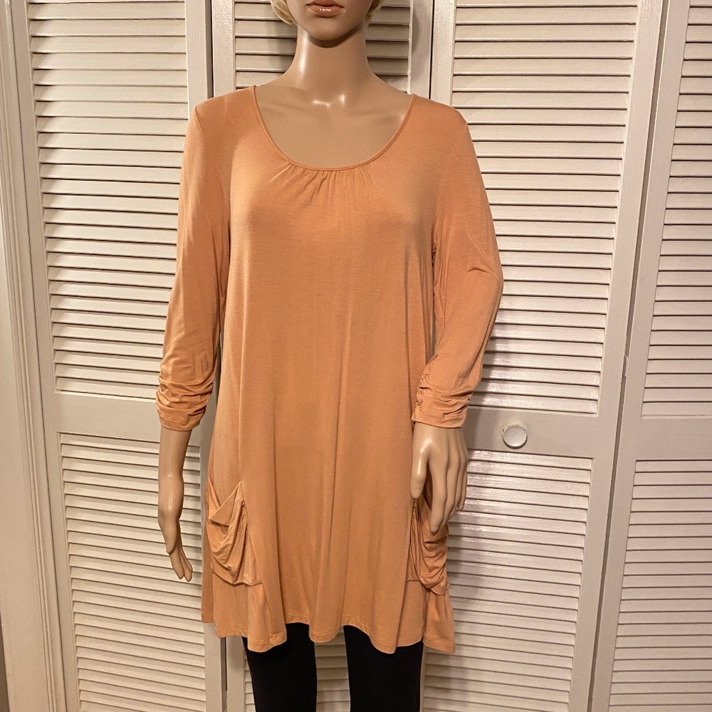 LOGO by Lori Goldstein LS Peach Tunic Roomy Small